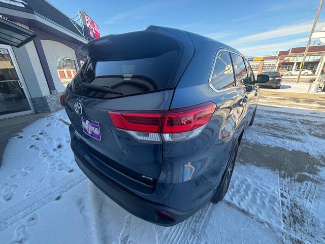 2018 Toyota Highlander Image 6