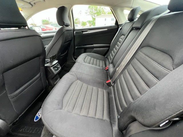 2015 Ford Fusion Image 5