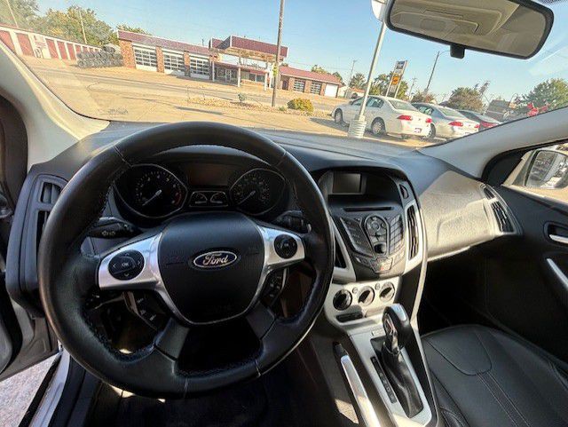 2013 Ford Focus Image 8