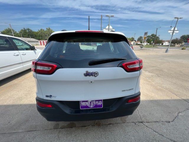 2015 Jeep Cherokee Image 8