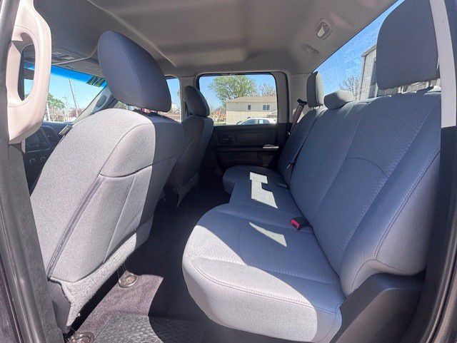 2017 RAM 1500 Image 4
