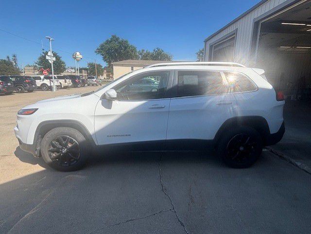 2015 Jeep Cherokee Image 2