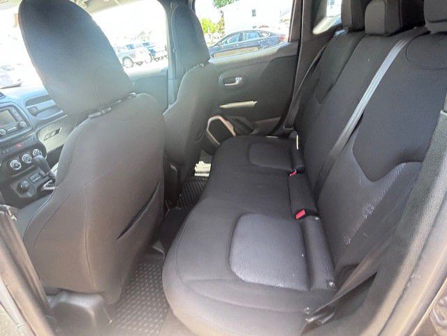 2017 Jeep Renegade Image 5