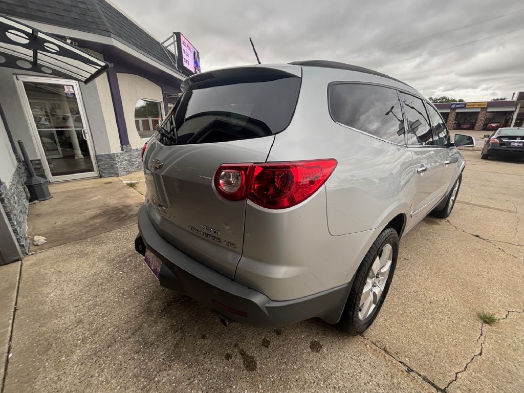 2011 Chevrolet Traverse Image 8