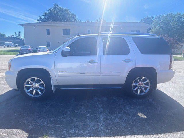 2014 GMC Yukon Image 2
