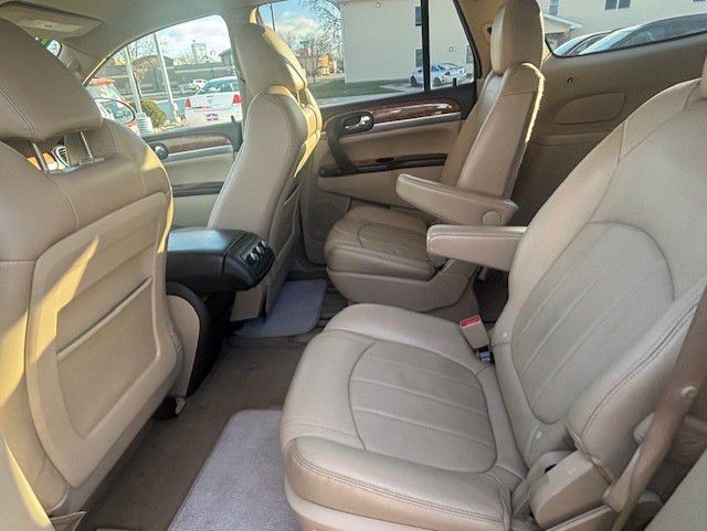 2012 Buick Enclave Image 4