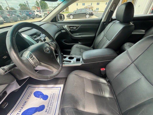 2015 Nissan Altima Image 3