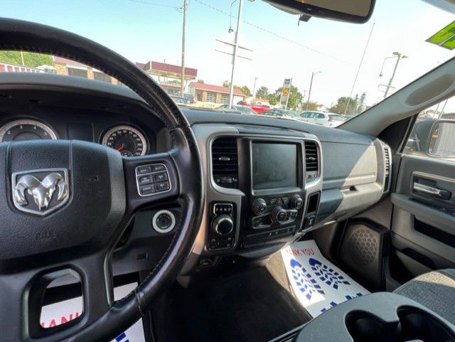 2015 RAM 1500 Image 6