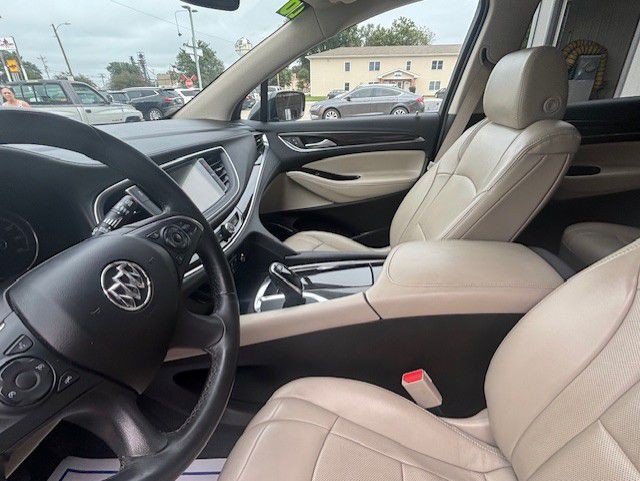 2018 Buick Enclave Image 3