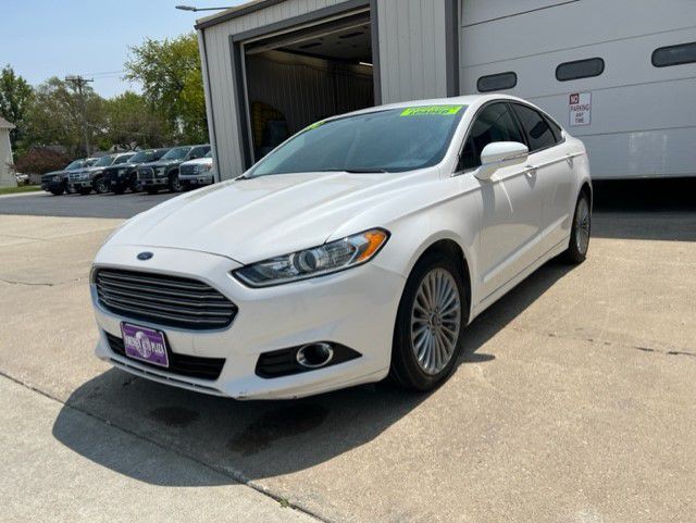 2016 Ford Fusion Image 1