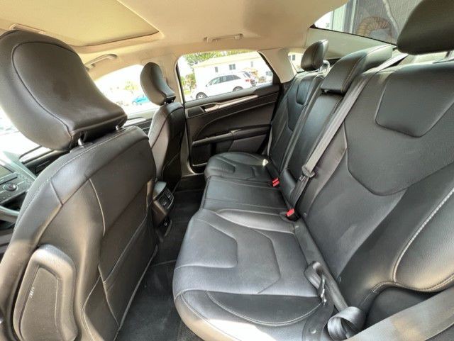 2016 Ford Fusion Image 6