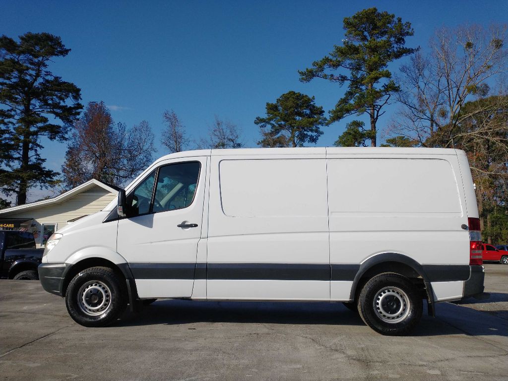 2013 Mercedes-Benz Sprinter Image 2