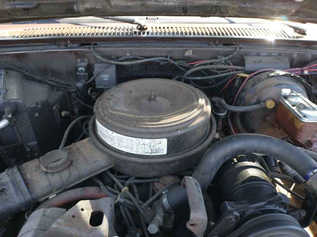 1986 Chevrolet Suburban Image 16