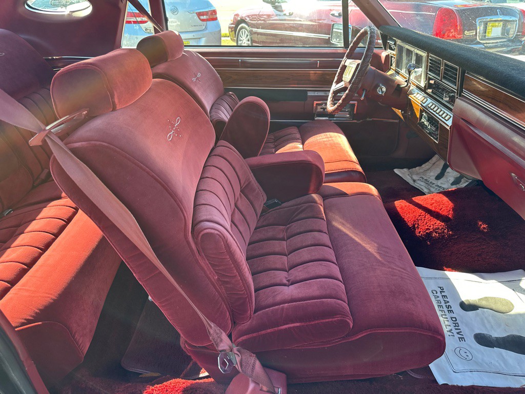 1983 Lincoln Mark VI Image 14