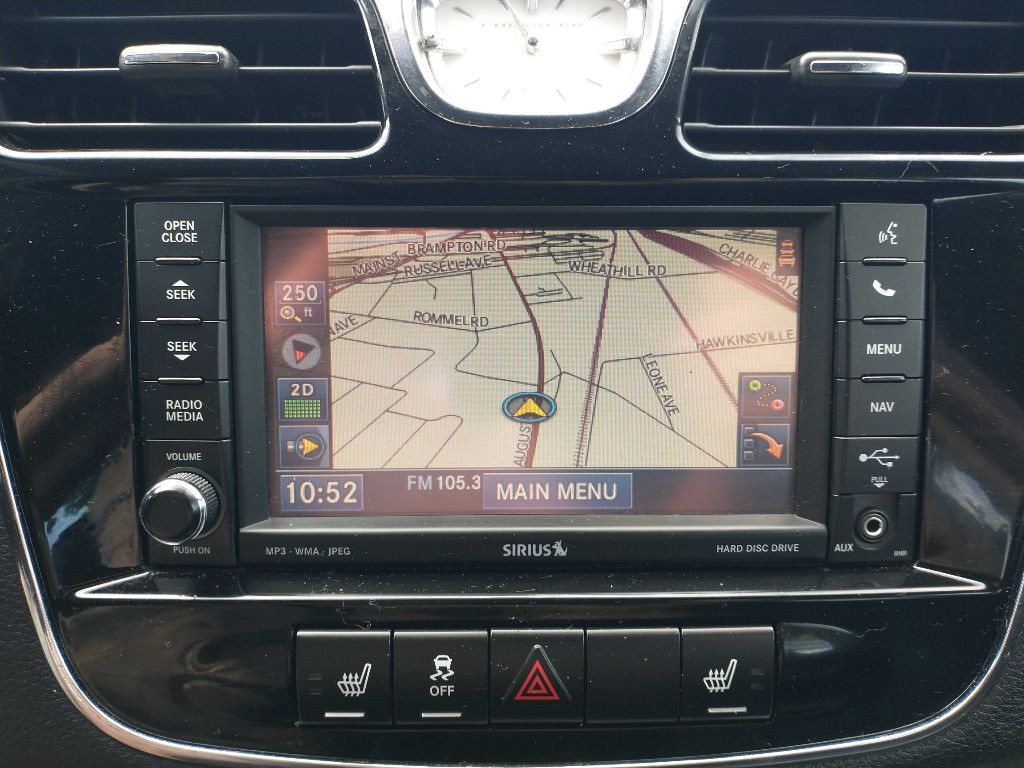 2012 Chrysler 200 Image 14