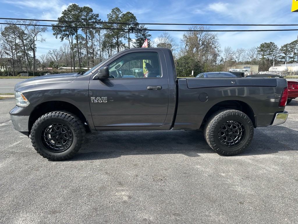 2014 RAM 1500 Image 1