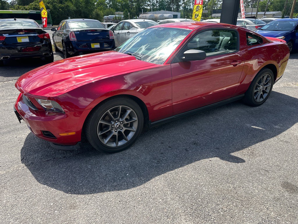 2012 Ford Mustang Image 2