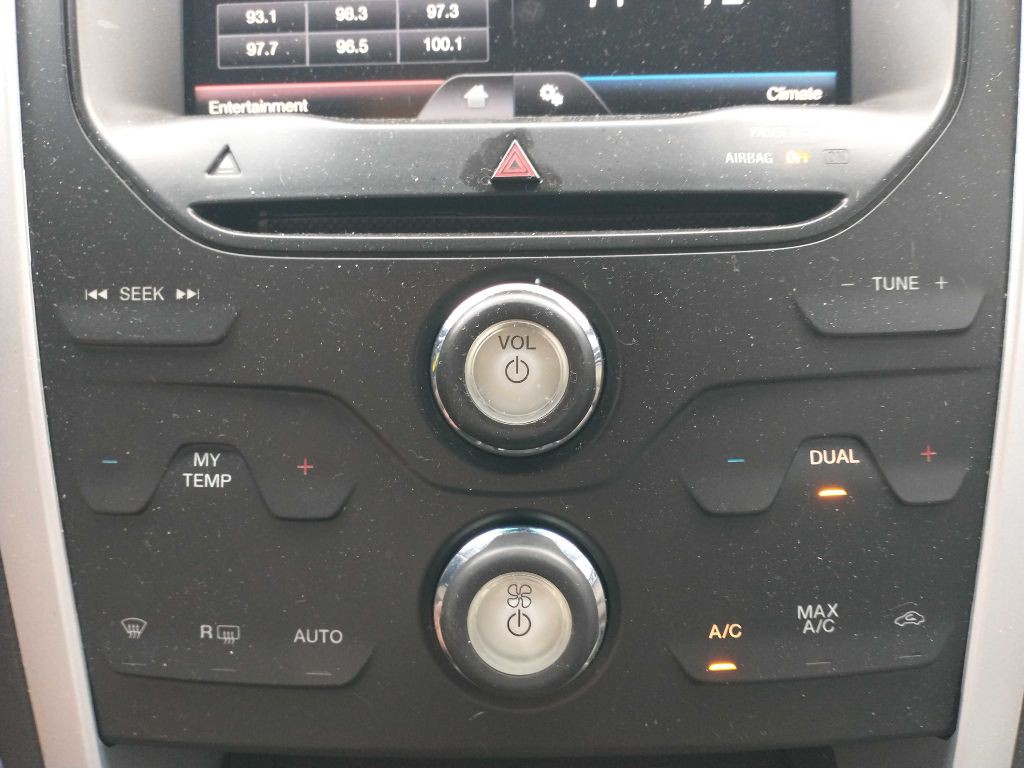 2014 Ford Explorer Image 17