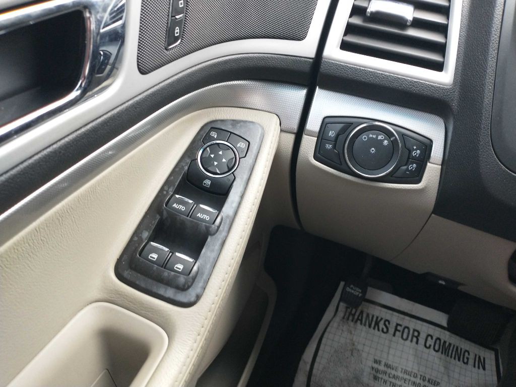 2014 Ford Explorer Image 19