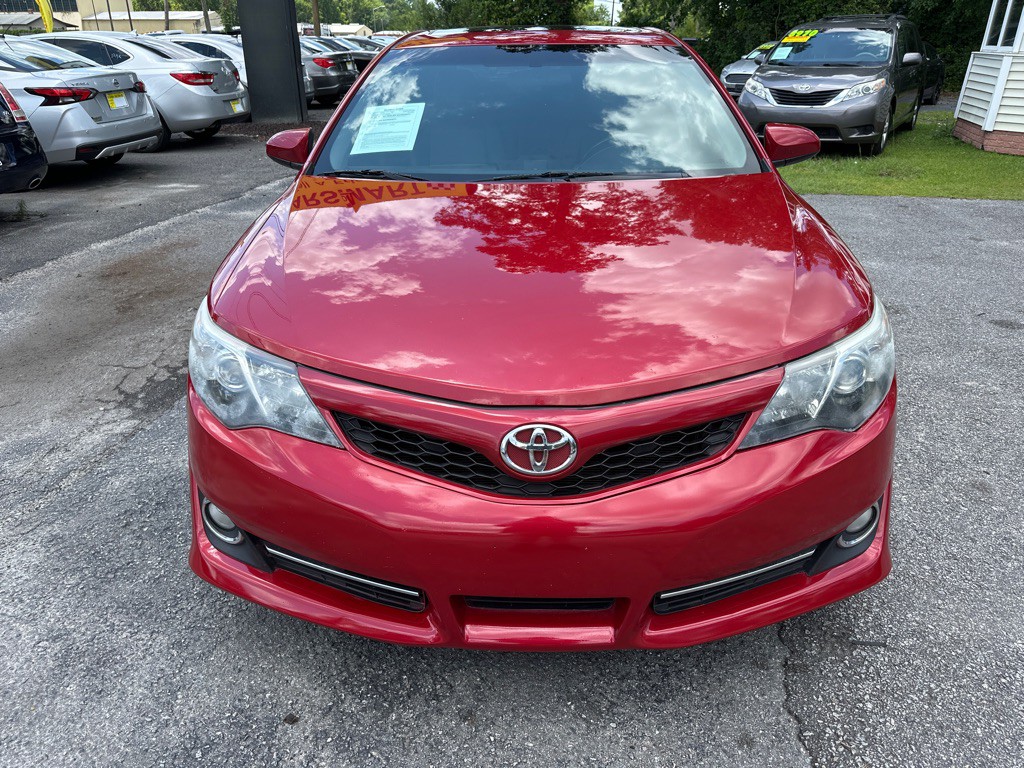 2013 Toyota Camry Image 8