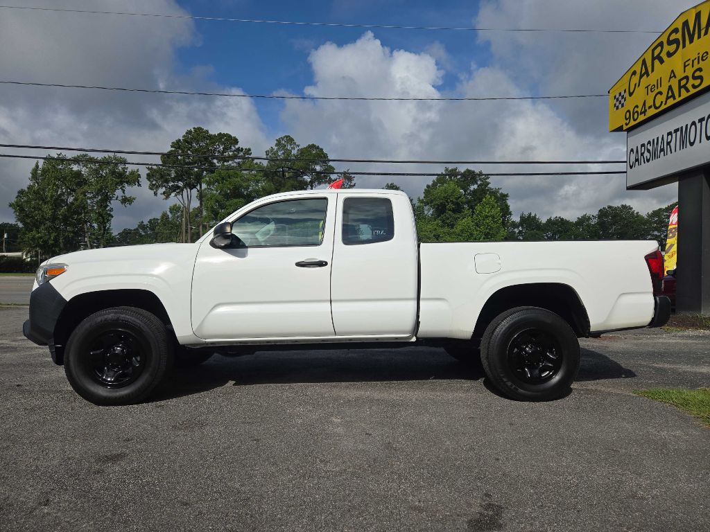 2018 Toyota Tacoma Image 2
