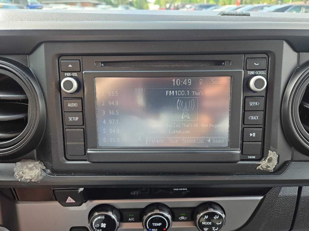 2018 Toyota Tacoma Image 14