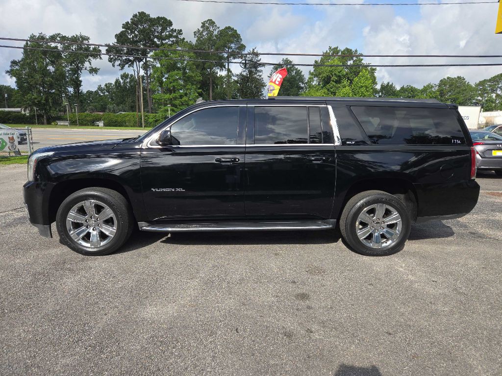 2015 GMC Yukon Image 2