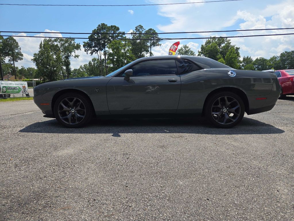 2019 Dodge Challenger Image 2