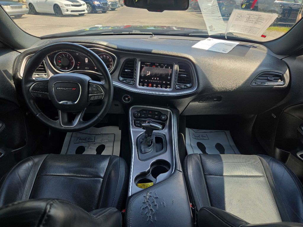 2019 Dodge Challenger Image 9
