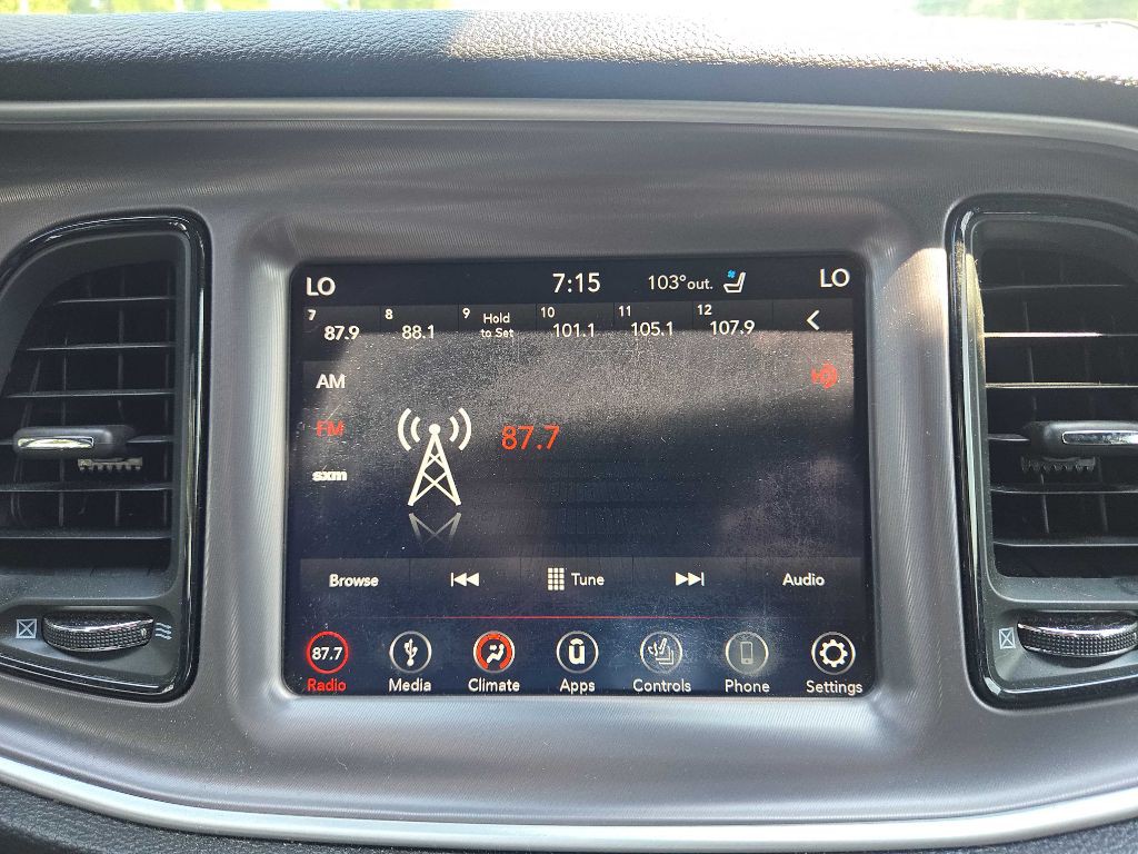 2019 Dodge Challenger Image 11
