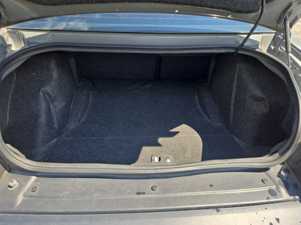 2019 Dodge Challenger Image 18