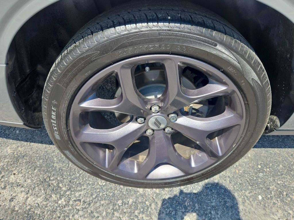 2019 Dodge Challenger Image 21