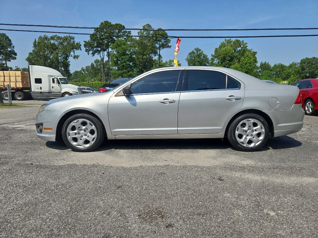 2010 Ford Fusion Image 2