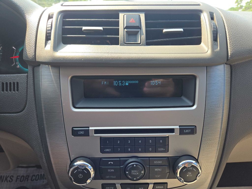 2010 Ford Fusion Image 16