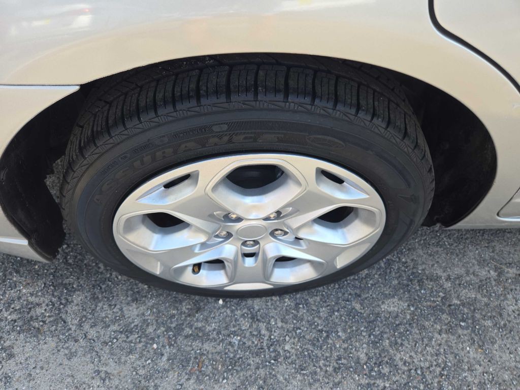 2010 Ford Fusion Image 21