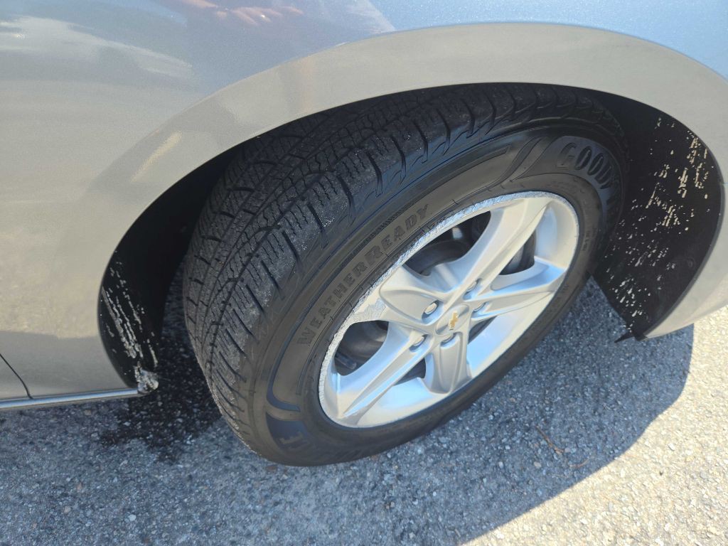 2023 Chevrolet Malibu Image 22