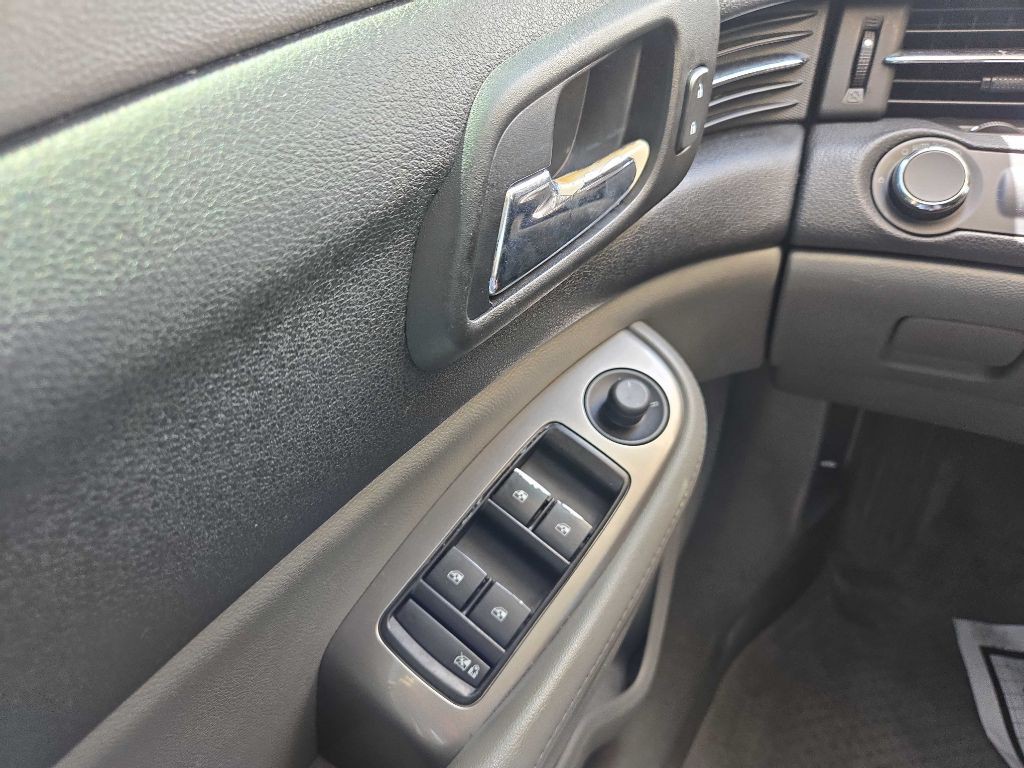 2014 Chevrolet Malibu Image 17