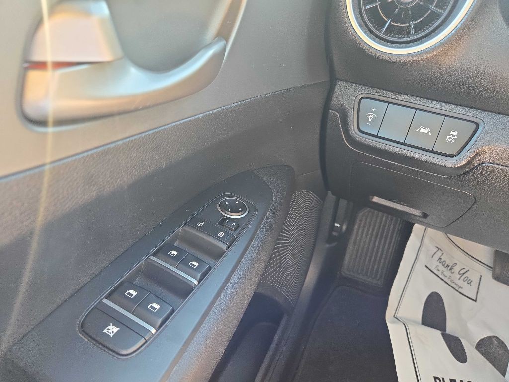 2021 Kia Forte Image 16