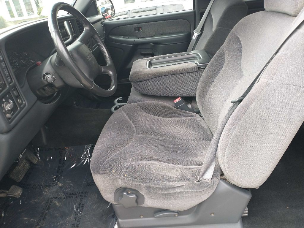 2002 GMC Sierra Image 10