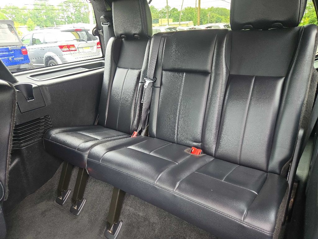 2017 Ford Expedition Image 12