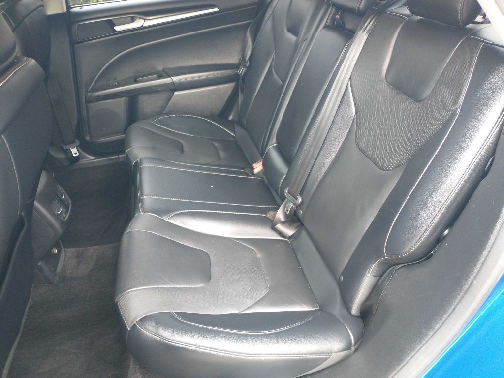 2017 Ford Fusion Image 11