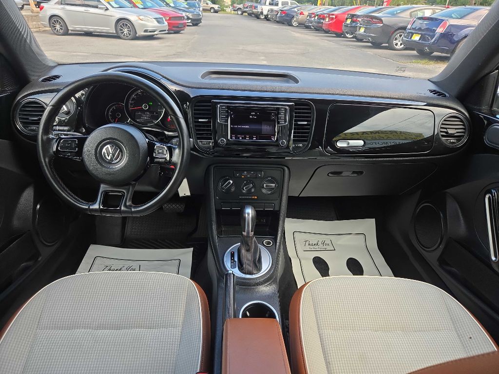 2017 Volkswagen Beetle Image 9