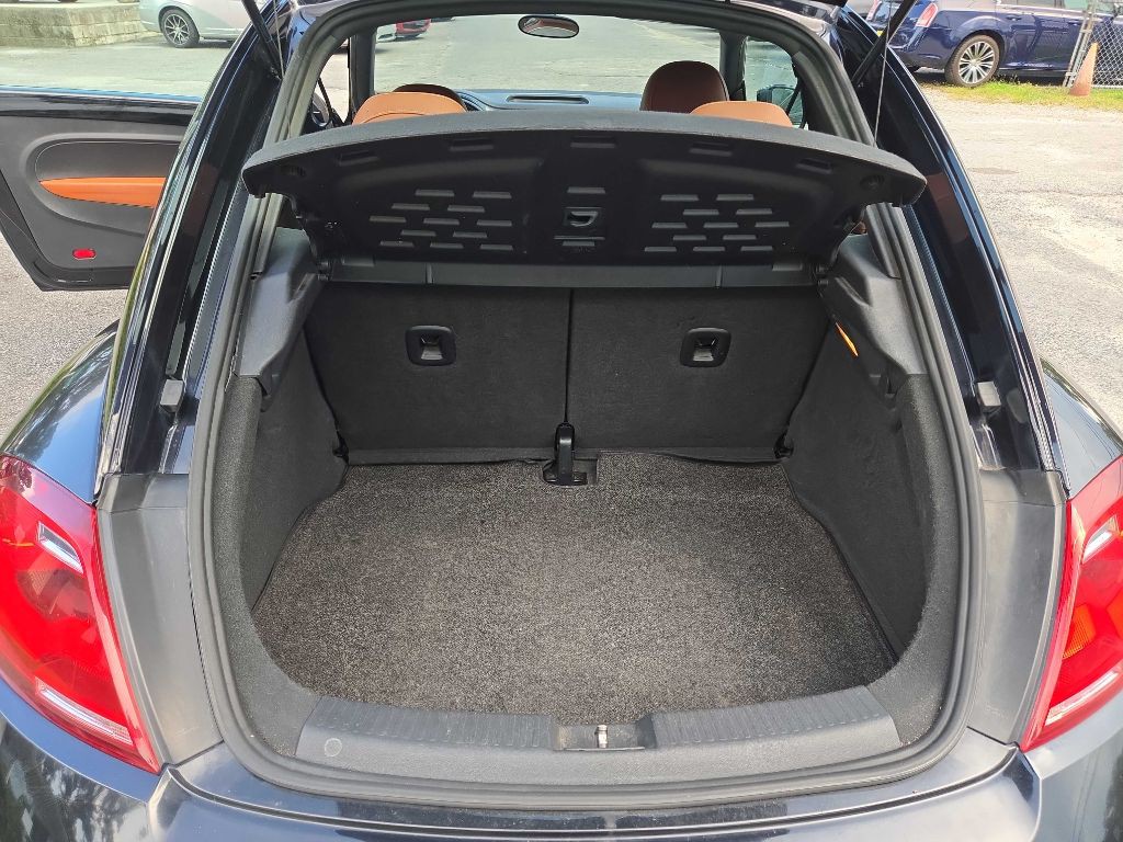 2017 Volkswagen Beetle Image 20