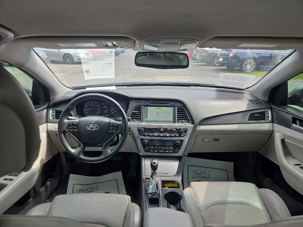2015 Hyundai Sonata Image 9