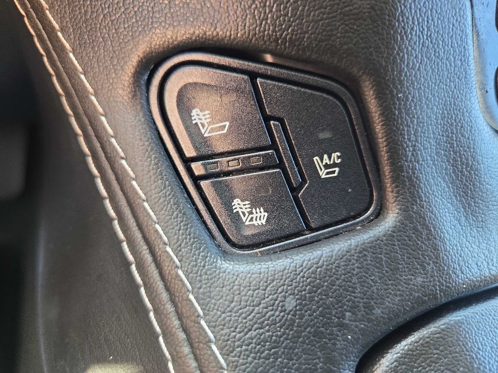 2015 Chevrolet Tahoe Image 18