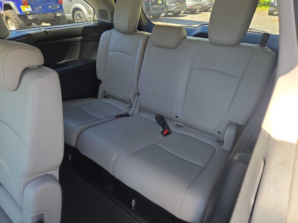 2019 Honda Odyssey Image 12