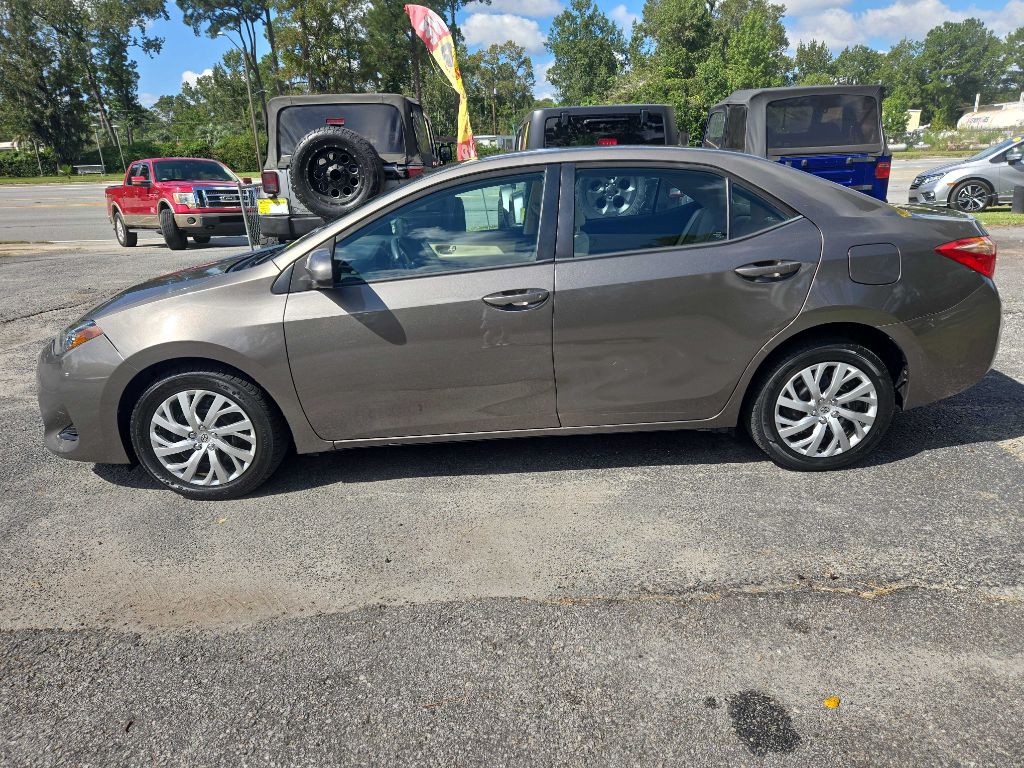 2019 Toyota Corolla Image 2