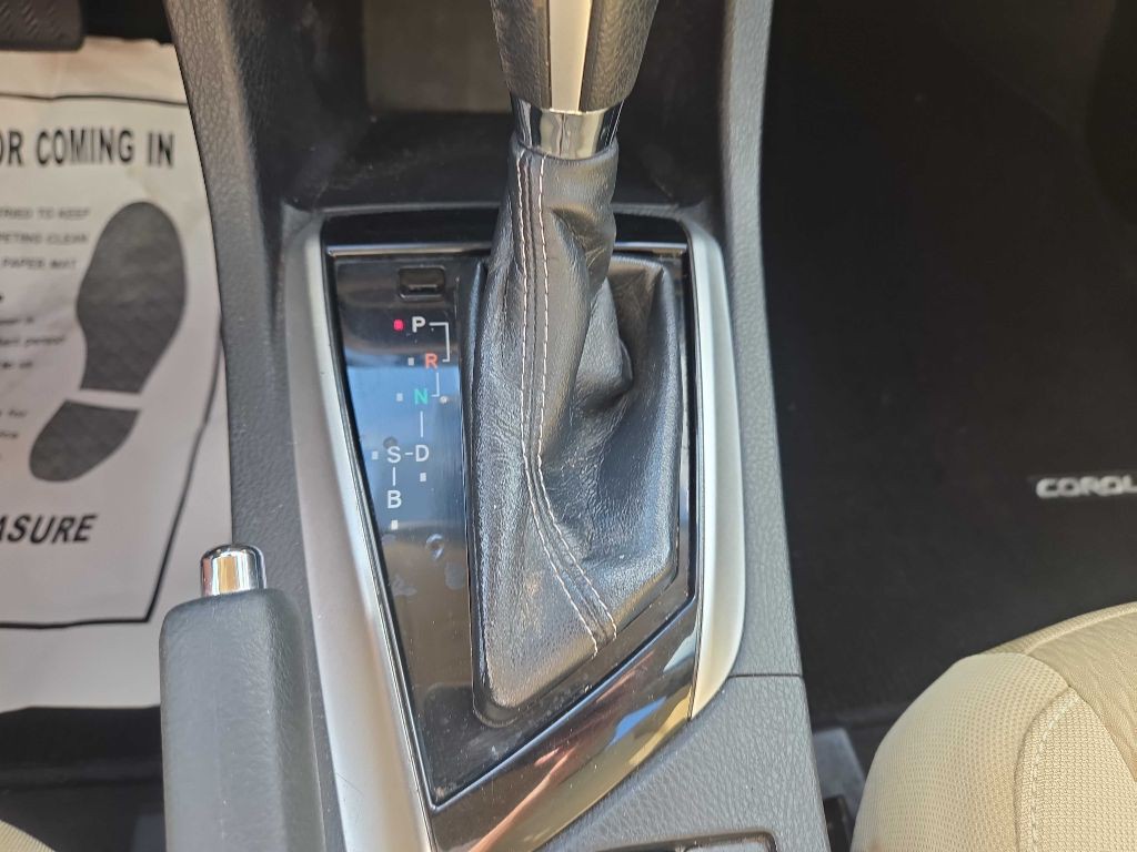 2019 Toyota Corolla Image 16