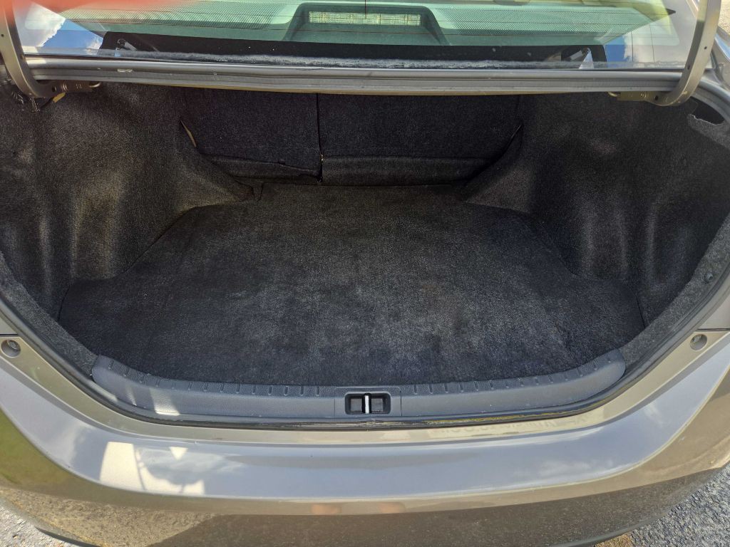 2019 Toyota Corolla Image 19