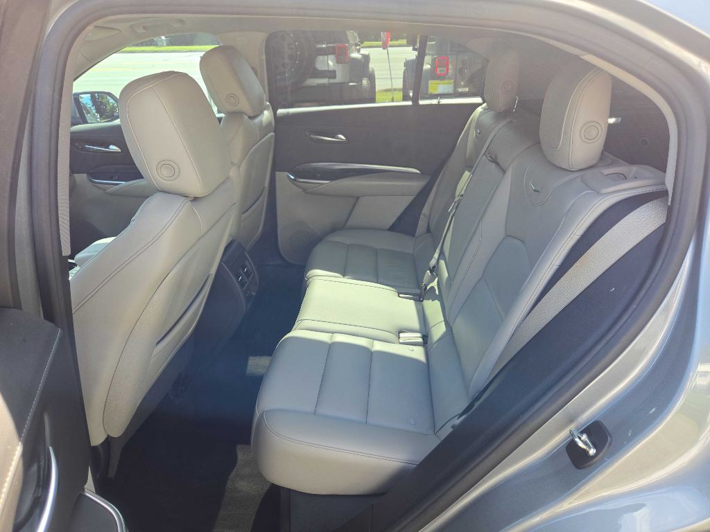2023 Cadillac XT4 Image 11